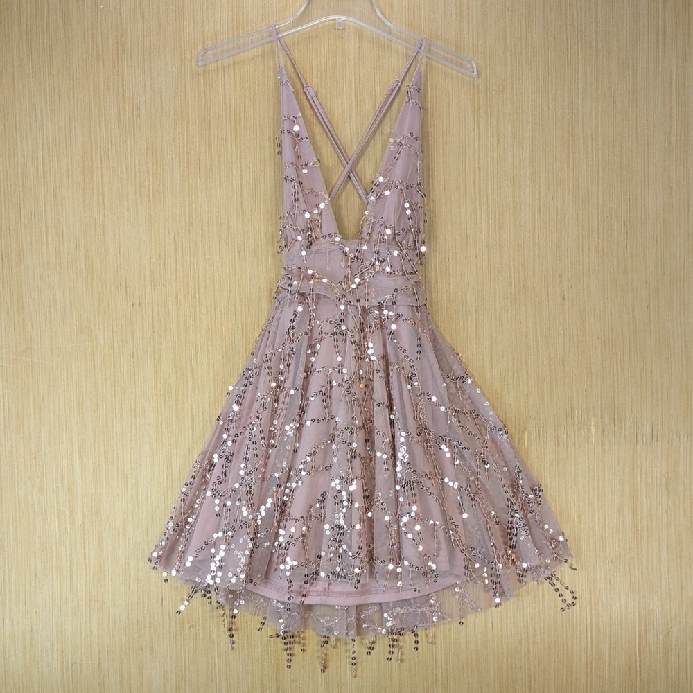 Charlotte Russe Mauve Sequin Party Glam Coquette Cocktail Dress Medium Rose Gold